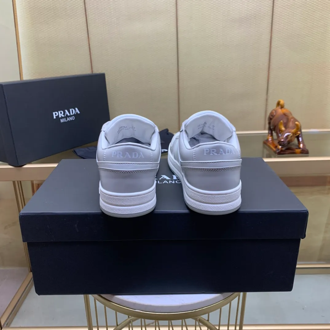 💰660巜PRADA》Prada: top 🔝purchasing agent🔍🔍the latest men’s counters are on sale simultaneously, high-quality original calfskin imported from Italy 🇮🇹. Brand logo* (prominent·high-end·noble·class·) exquisite workmanship (imported from Italy🇮🇹 Sole: Original sole provided by the original factory, ⚠️exclusive double-layer activity, TPR rubber, combination outsole; super comfortable, wear-resistant, non-slip, environmentally friendly🌳🌳🌳, real shot🎬The real thing is more beautiful🔍🔍 (high quality, follow the order) code number 38 to 44 (.45 customized)